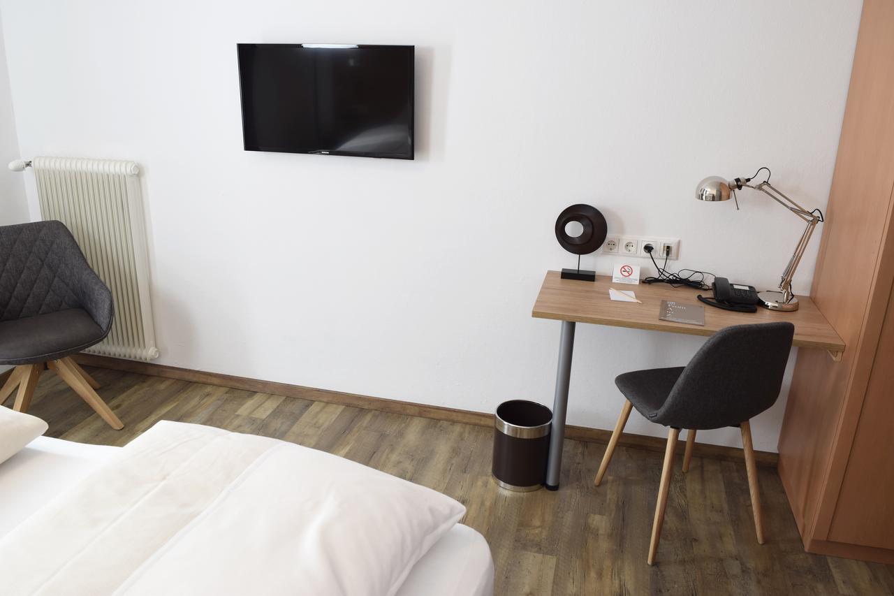 Hotel Kronenhirsch Rußbach am Paß Gschütt Zewnętrze zdjęcie