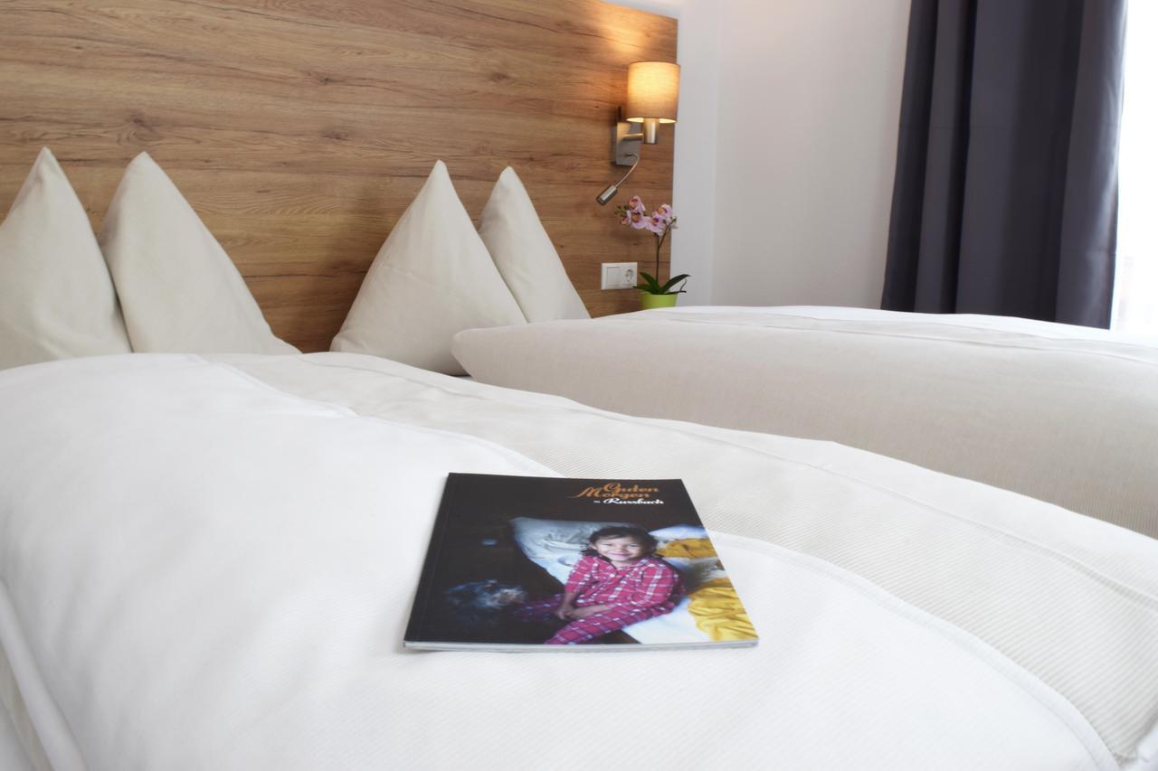 Hotel Kronenhirsch Rußbach am Paß Gschütt Zewnętrze zdjęcie